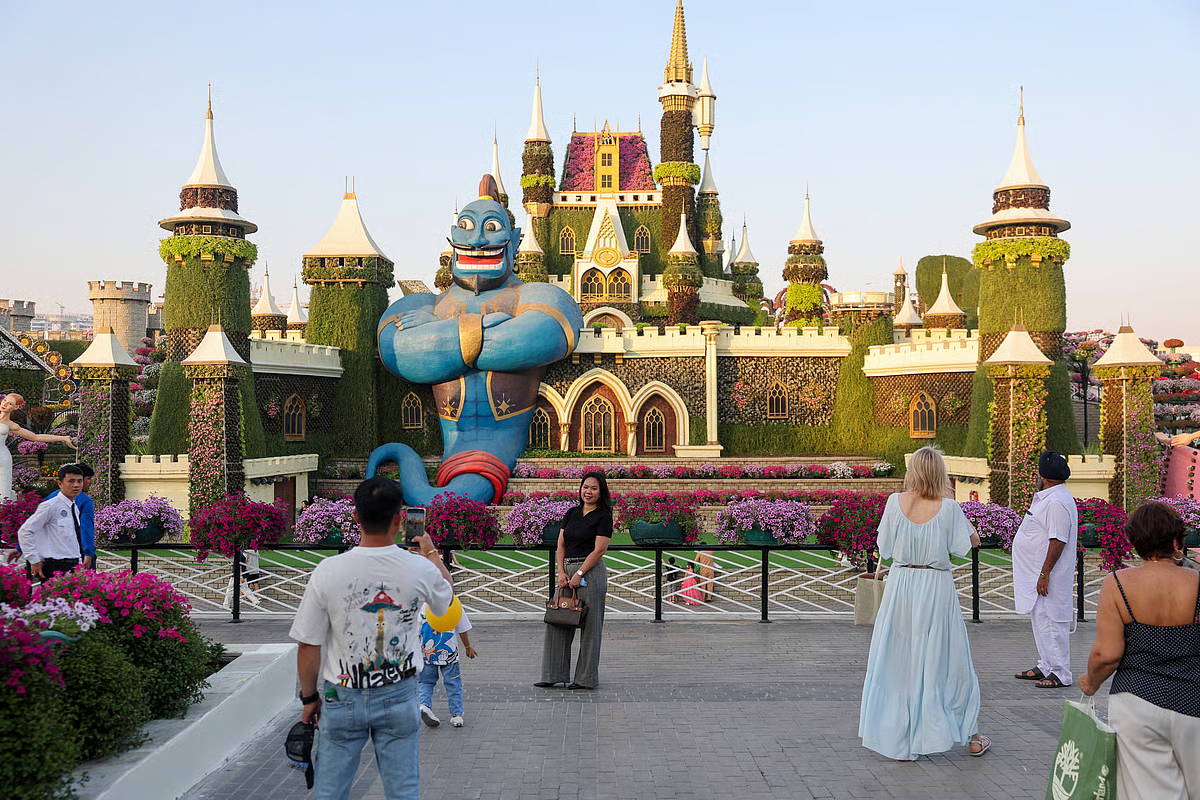 Floral castle at Dubai Miracle Garden